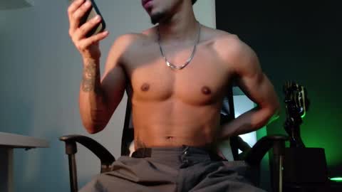 IG online show from November 20, 2025, 2:34 am