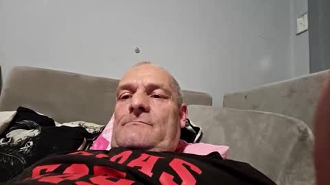 Bigthickdickinvic online show from April 16, 2026, 1:12 pm