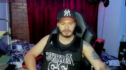 ragnar_lothbrok77 online show from February 18, 2025, 1:54 am