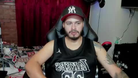 ragnar_lothbrok77 online show from February 18, 2025, 8:05 am