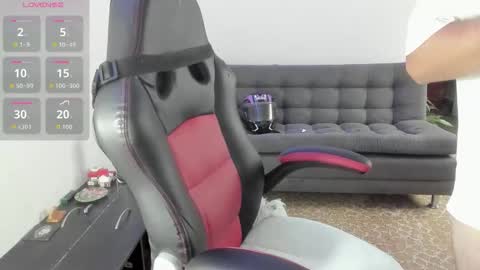 ragnar_lothbrok77 online show from October 19, 2025, 8:20 pm