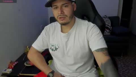 ragnar_lothbrok77 online show from April 10, 2026, 3:34 am