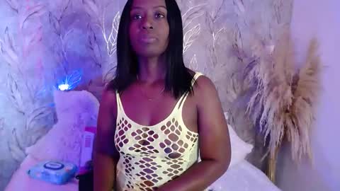 raichellcooper1 online show from January 14, 2026, 6:46 pm