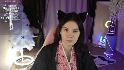 Snapshot of raiden_maid chatting on January 3, 2025, 4:11 am Betty online show from January 3, 2025, 4:11 am