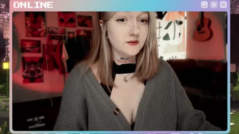 Snapshot of raiingurl chatting on December 2, 2025, 8:52 am Kate online show from December 2, 2025, 8:52 am