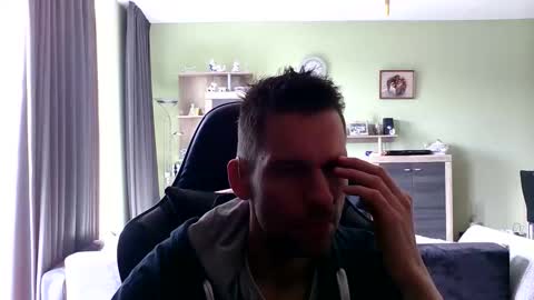 Snapshot of raimondo32 chatting on September 10, 2025, 11:10 am Raimondo te Paste online show from September 10, 2025, 11:10 am