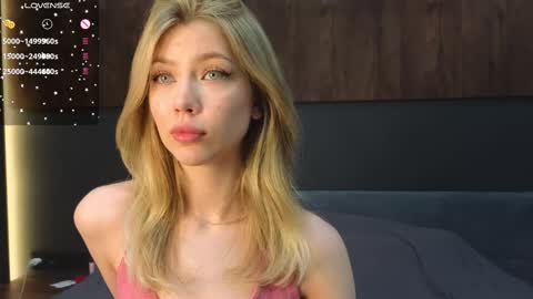 Snapshot of rainauge chatting on February 14, 2025, 9:21 pm Lisa online show from February 14, 2025, 9:21 pm