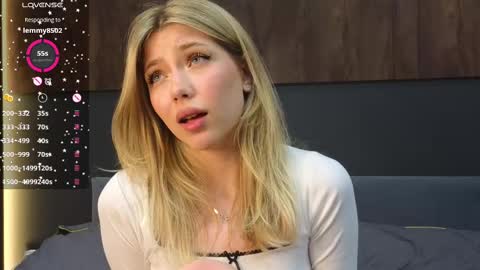 Snapshot of rainauge chatting on February 20, 2025, 10:59 pm Lisa online show from February 20, 2025, 10:59 pm