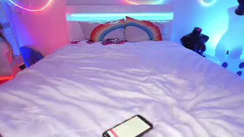 Mary Rainz online show from July 25, 2026, 4:54 am