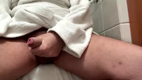 Snapshot of raindog72 chatting on November 15, 2025, 11:51 am Raindog online show from November 15, 2025, 11:51 am