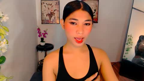 raindrizzle1706 online show from December 14, 2025, 12:16 am