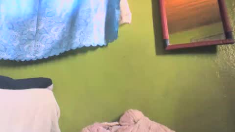 raissa75 online show from September 17, 2025, 10:06 am