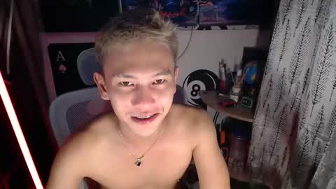 ralfhuge24 online show from April 2, 2026, 9:51 am