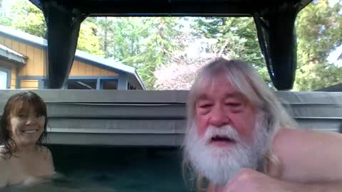 67 and 21 couple online show from November 20, 2025, 11:04 pm