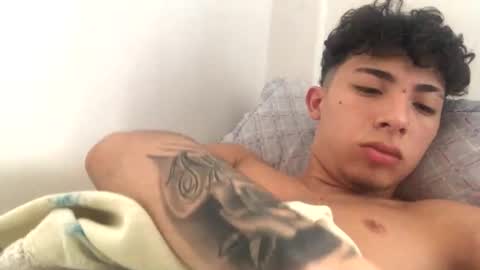 Snapshot of ramiroo2312 chatting on February 18, 2025, 11:44 am ramiroo2312 online show from February 18, 2025, 11:44 am