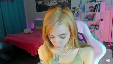Snapshot of ramona_terner chatting on February 1, 2025, 8:50 am Ramona terner online show from February 1, 2025, 8:50 am