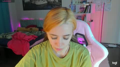 Snapshot of ramona_terner chatting on February 2, 2025, 12:35 pm Ramona terner online show from February 2, 2025, 12:35 pm