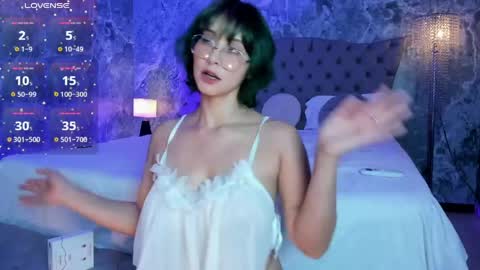 Snapshot of ramonaa_gold chatting on April 29, 2026, 11:36 am Ramona online show from April 29, 2026, 11:36 am