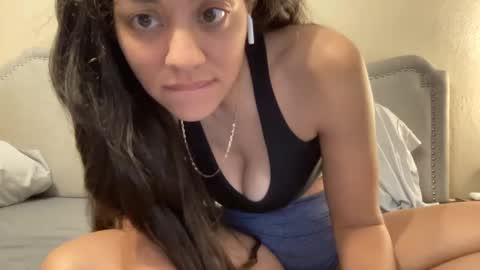 Snapshot of ramonajas chatting on October 6, 2025, 10:18 pm RamonaJ online show from October 6, 2025, 10:18 pm