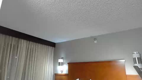    RAMONA Q   online show from October 15, 2025, 9:53 am