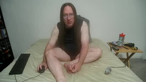 Snapshot of rando1235 chatting on May 16, 2026, 6:32 am rando1235 online show from May 16, 2026, 6:32 am
