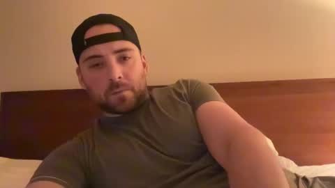 randomdude5950 online show from February 19, 2025, 3:17 am