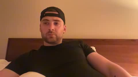 randomdude5950 online show from April 20, 2026, 2:58 am
