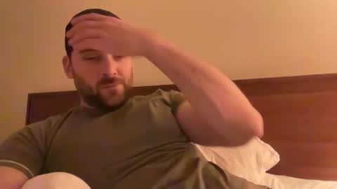 randomdude5950 online show from May 20, 2026, 1:56 am
