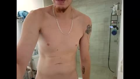 randyrichard_25 online show from November 19, 2025, 1:55 pm