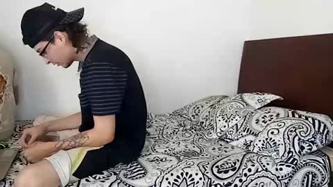 Rangel and Lola online show from February 17, 2025, 4:37 pm