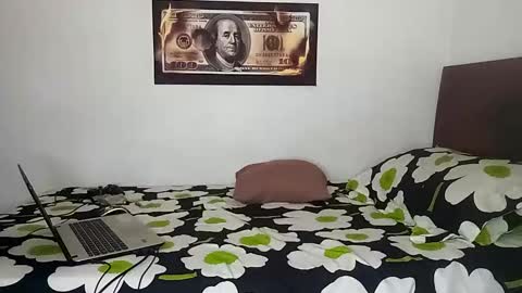 Rangel and Lola online show from November 23, 2025, 7:13 pm