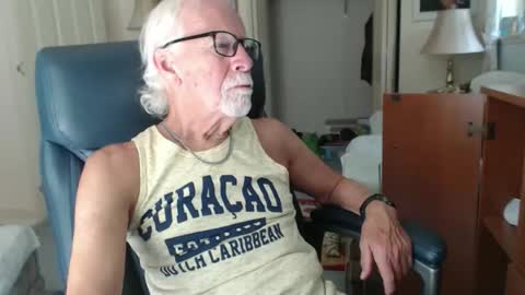 Snapshot of ranger1001 chatting on June 5, 2026, 6:13 pm ranger1001 online show from June 5, 2026, 6:13 pm
