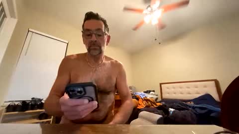 Snapshot of ranuzzi26 chatting on December 20, 2025, 1:45 am ranuzzi26 online show from December 20, 2025, 1:45 am