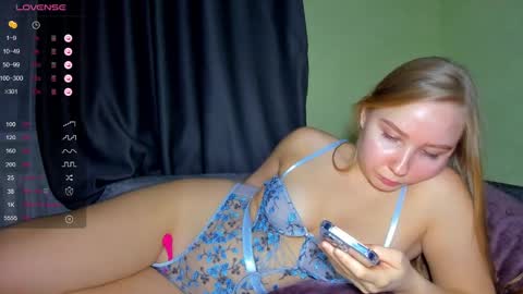 Snapshot of rapunzel_bb chatting on February 5, 2025, 6:15 pm Im Kira ntmu online show from February 5, 2025, 6:15 pm