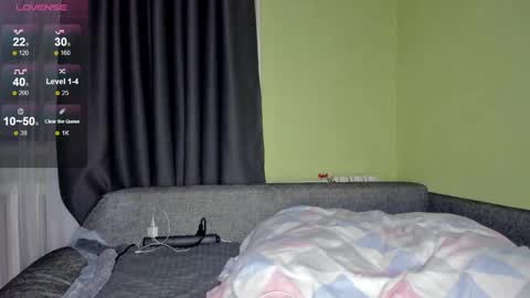 Snapshot of rapunzel_bb chatting on February 17, 2025, 5:53 pm Im Kira ntmu online show from February 17, 2025, 5:53 pm