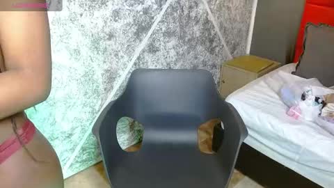 Raquel online show from October 1, 2025, 7:42 pm