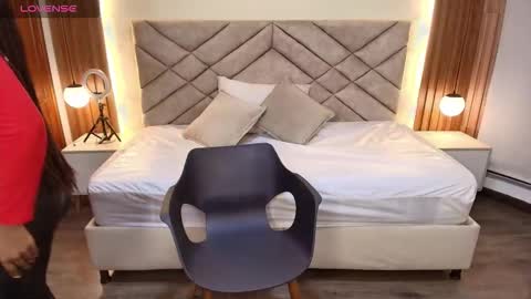 Raquel online show from March 25, 2026, 12:11 pm