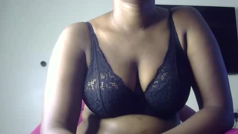 Snapshot of rara_molly chatting on March 26, 2026, 7:03 am rara_molly online show from March 26, 2026, 7:03 am
