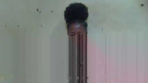 Snapshot of rasoanirinaa chatting on February 28, 2026, 4:19 pm rasoanirinaa online show from February 28, 2026, 4:19 pm