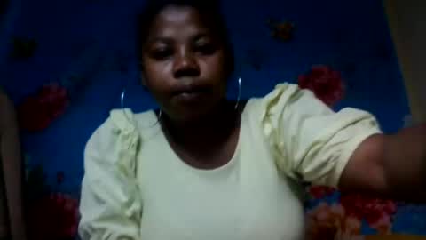 Snapshot of rasoavelo chatting on July 24, 2026, 7:23 pm rasoavelo online show from July 24, 2026, 7:23 pm