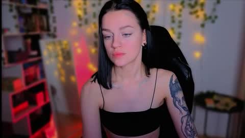 Snapshot of raspberry__girl chatting on September 15, 2025, 8:53 pm Rita My schedule for this week Thursday-Monday online show from September 15, 2025, 8:53 pm