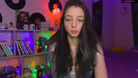 Snapshot of rasta_may chatting on February 21, 2025, 9:43 pm rasta_may online show from February 21, 2025, 9:43 pm