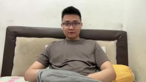 randomnaut online show from December 4, 2024, 2:15 pm