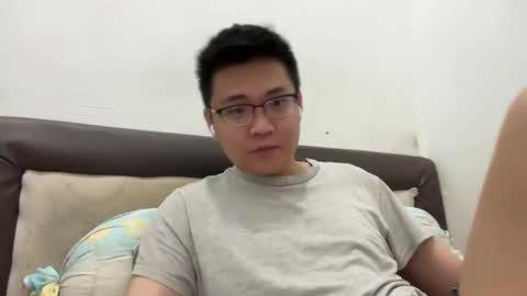 randomnaut online show from December 28, 2024, 8:25 pm