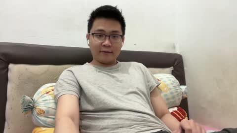 randomnaut online show from December 29, 2024, 7:00 pm