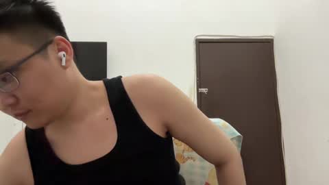 randomnaut online show from February 15, 2025, 3:17 pm