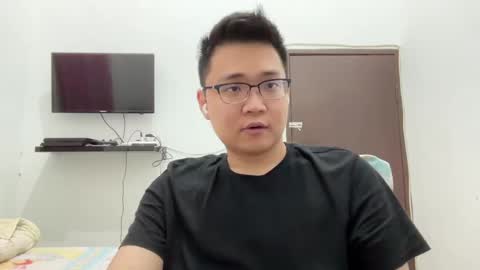 randomnaut online show from February 18, 2025, 11:55 am