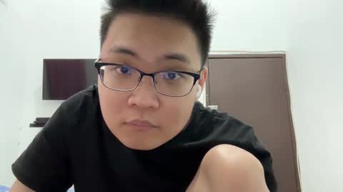 randomnaut online show from March 11, 2025, 2:29 pm