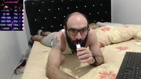 RaulWildBoy27 online show from December 29, 2024, 7:11 pm