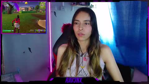 Snapshot of rav3nx_ chatting on December 10, 2024, 10:05 pm online show from December 10, 2024, 10:05 pm